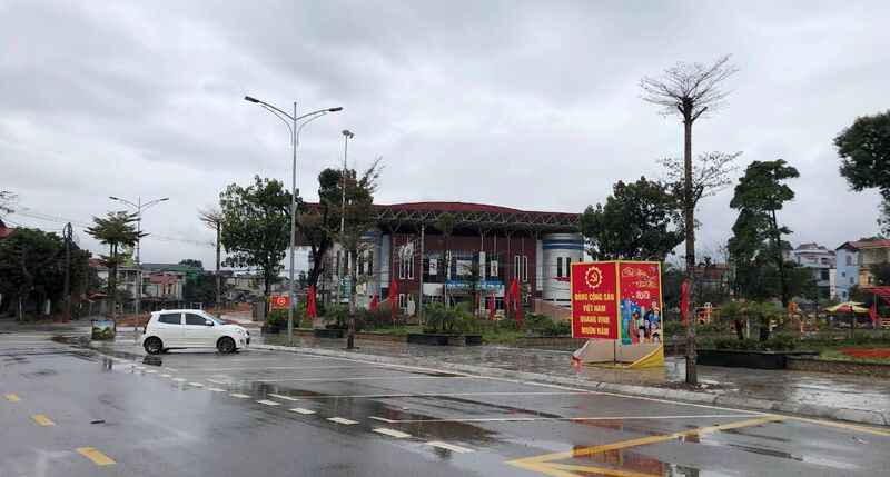 Nhà thi đấu thị xã Phú Thọ